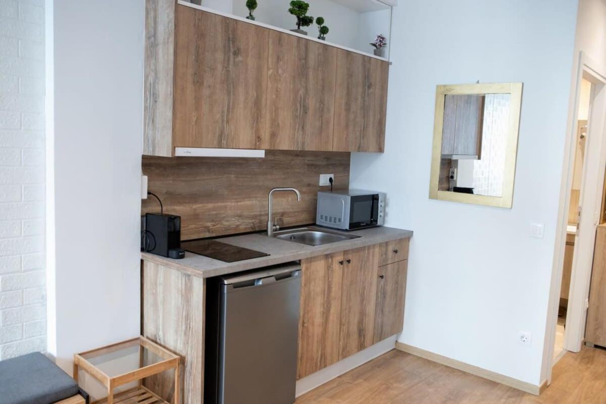 Cozy Modern Studio In Thessaloniki Apartment Exterior photo